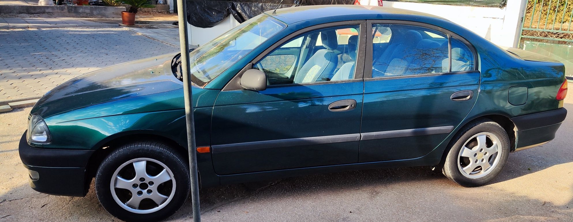 Toyota Avensis 1.6i