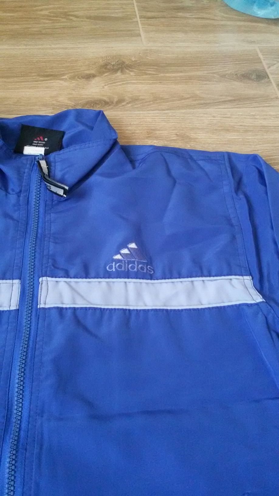 Спортивная куртка Adidas для подростка