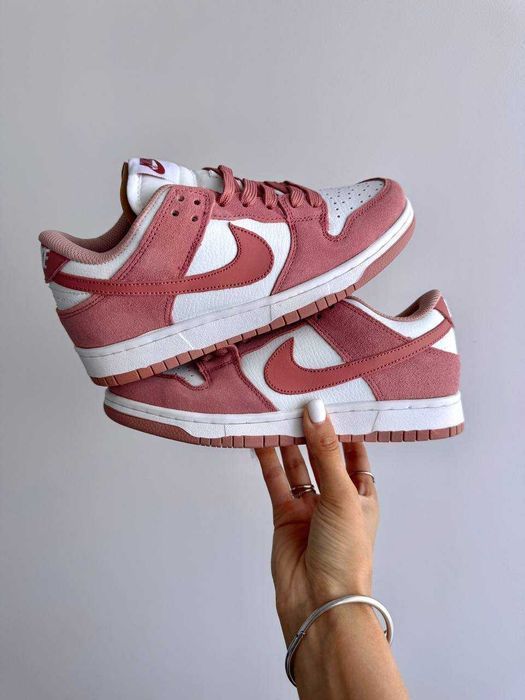 Кросівки Nike SB Dunk Low Crimson/White premium жіночі