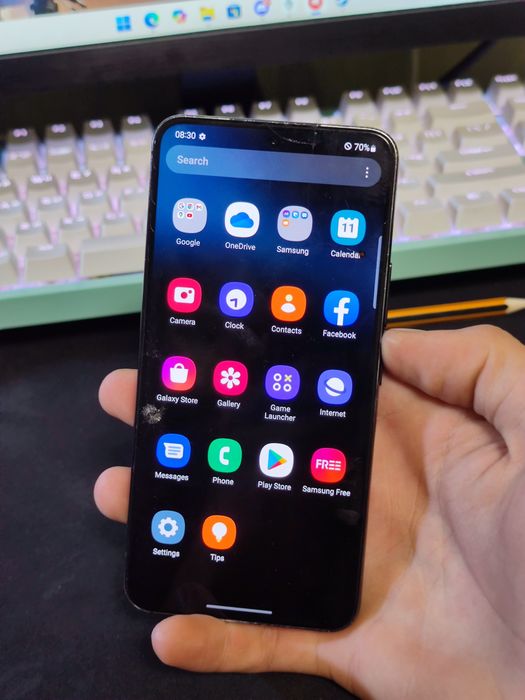 Samsung s22 8/128 GB