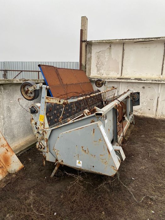 Продам комбайн акрос