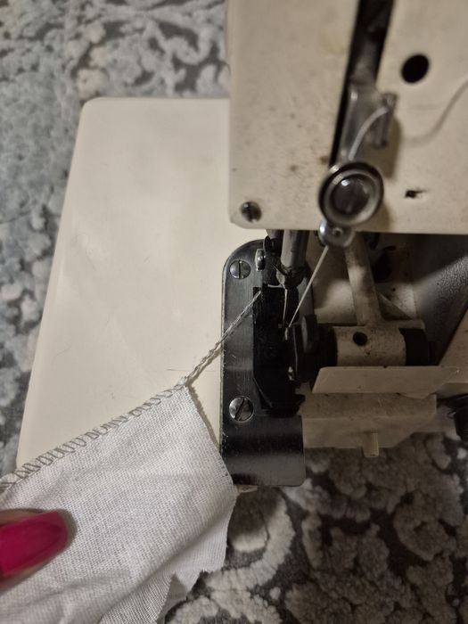 Оверлог трехниточный