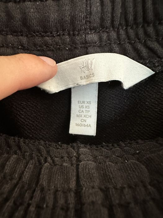 Szorty spodenki krótkie dresowe hm 34