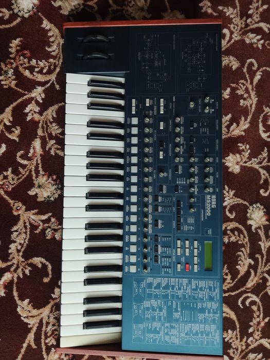 Korg MS-2000 синтезатор