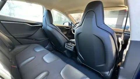 Tesla Model S 90D