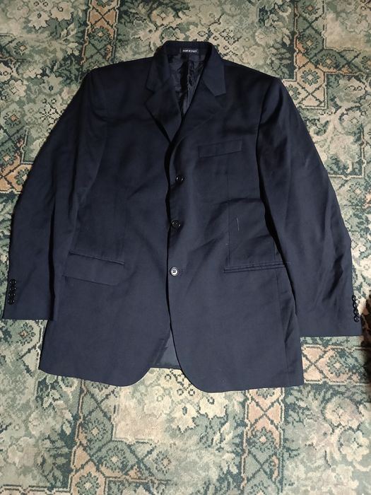 Чоловічий Класичний Костюм від італьянского бренду Yves Saint Laurent