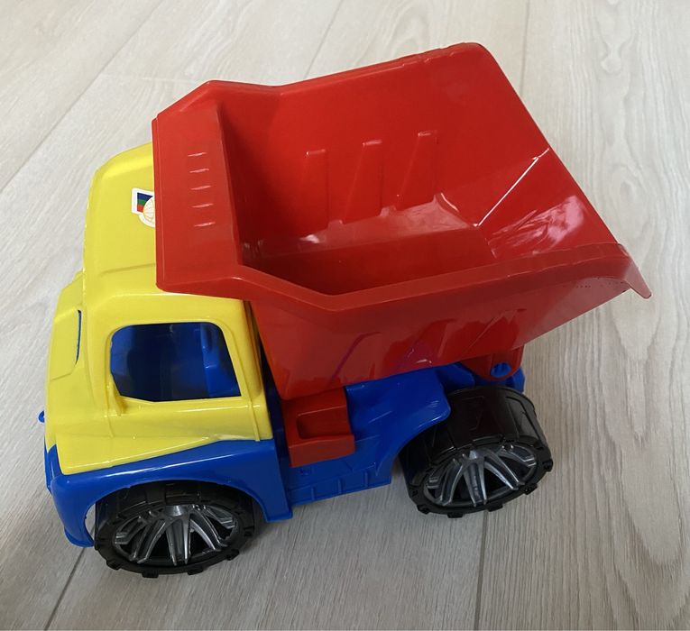 Продам Самоскид.