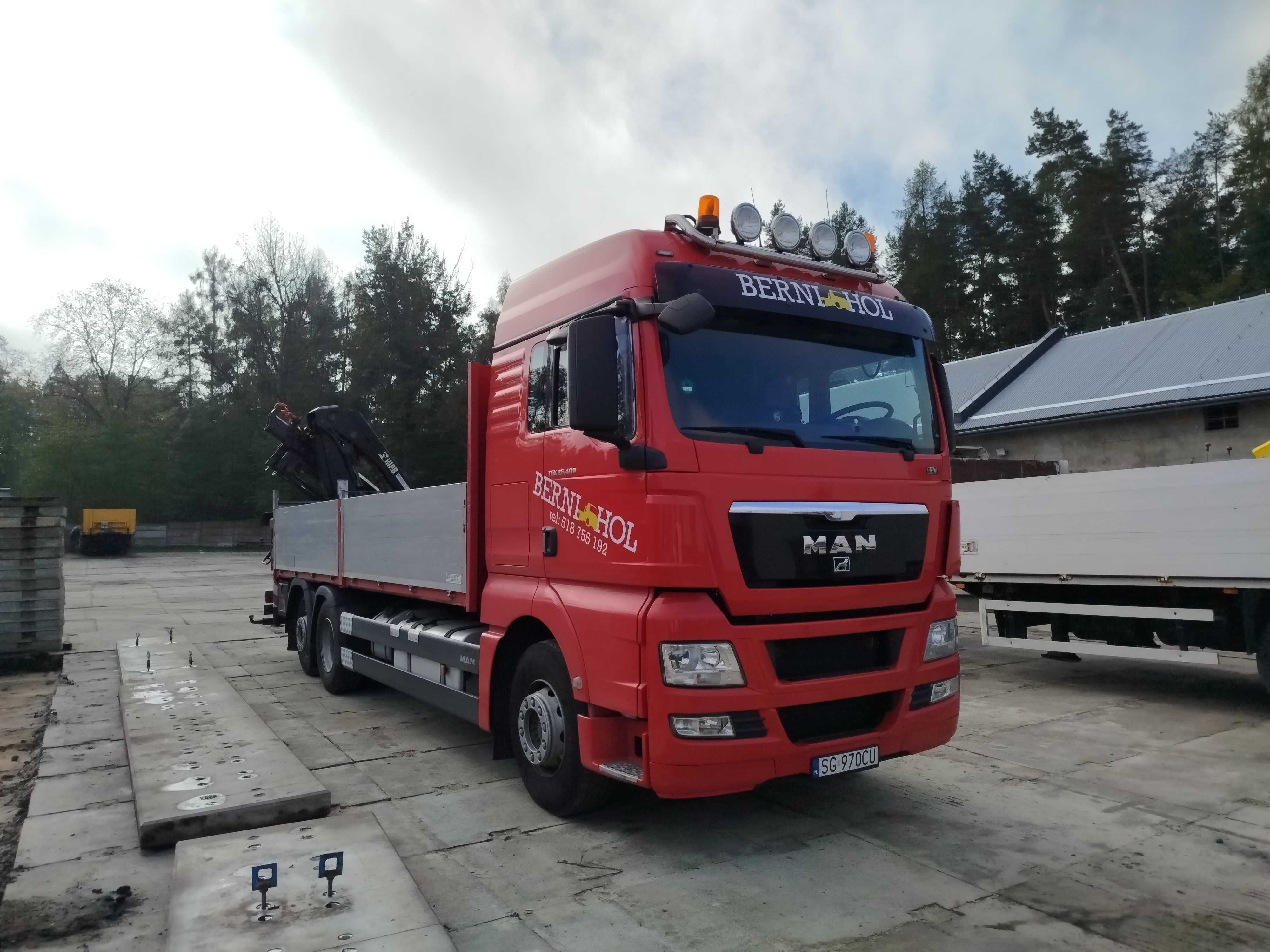 Transport niskopodwoziowy z hds HDS kontenery laweta wynajem platforma