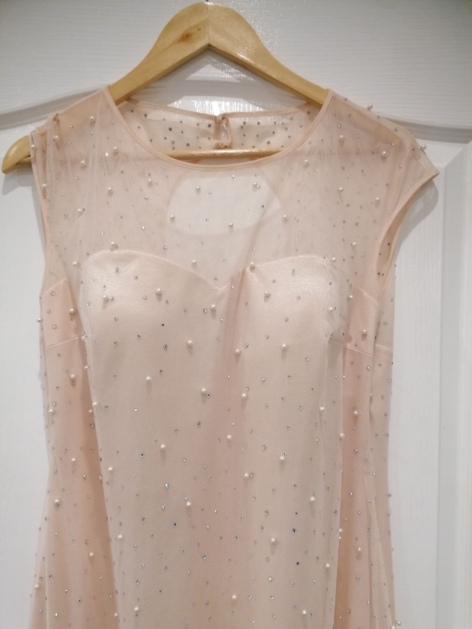 Elegancka Sukienka firmy Odrella rozmiar 38/40