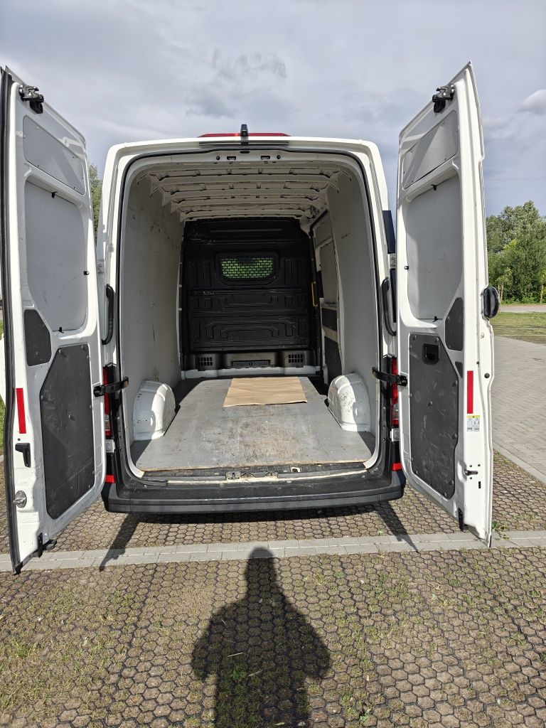 VW Crafter 2019 L1H2 Automat
