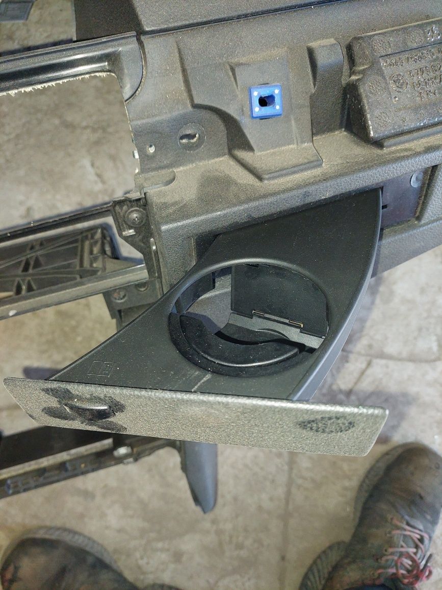 cupholder cubholder na kubki mocowanie bmw e60 e61 europa lewy prawy