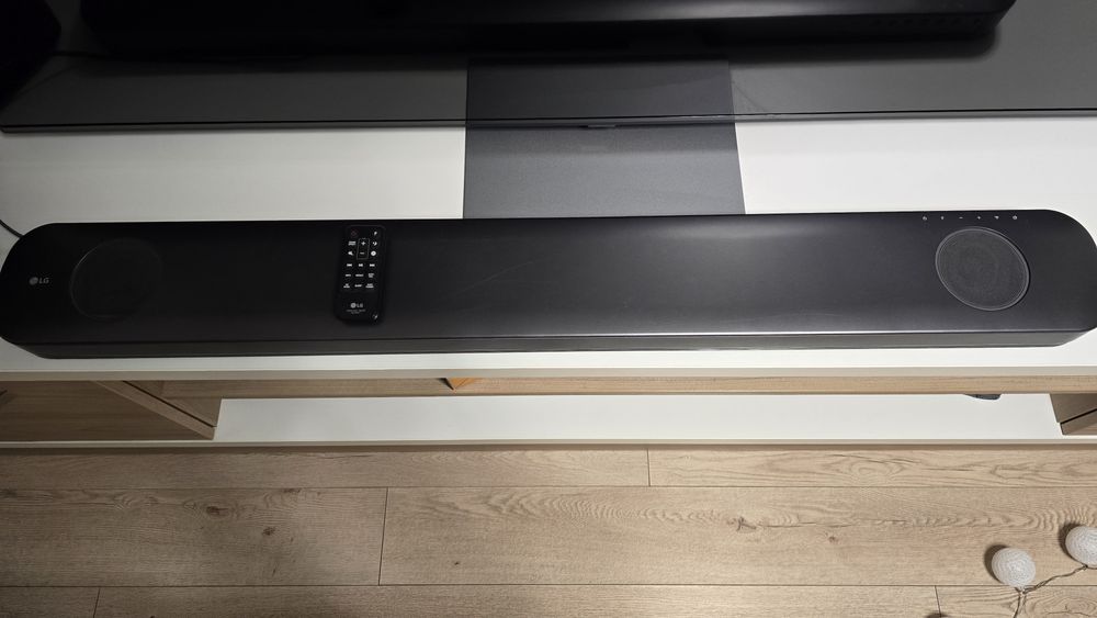 LG sj9 5.1 soundbar