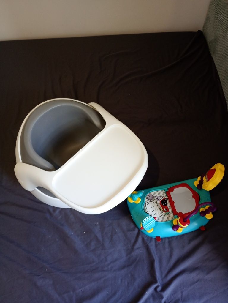 Mamas&Papas Baby Snug - krzesełko z tacką edukacyjną