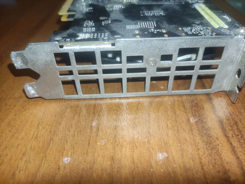 Відеокарта GTX 1060 6gb (без відеовиходів)