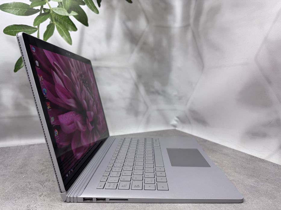Сенсорний Ноутбук Microsoft Surface Book/i5-6300U/8GB/SSD 128GB/3K