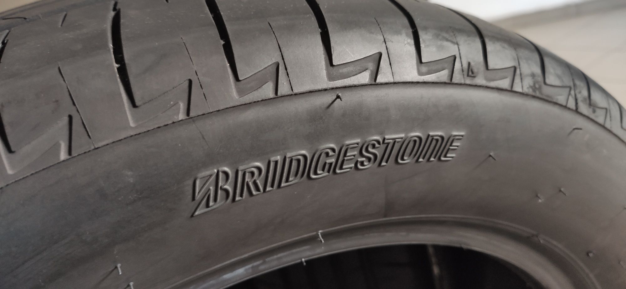 Резина R-18 215/55 95H "Bridgestone" Turanza T005, шины