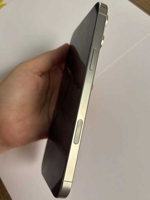 iPhone 16 Pro Max - Starlight - Com Garantia Apple + Oferta