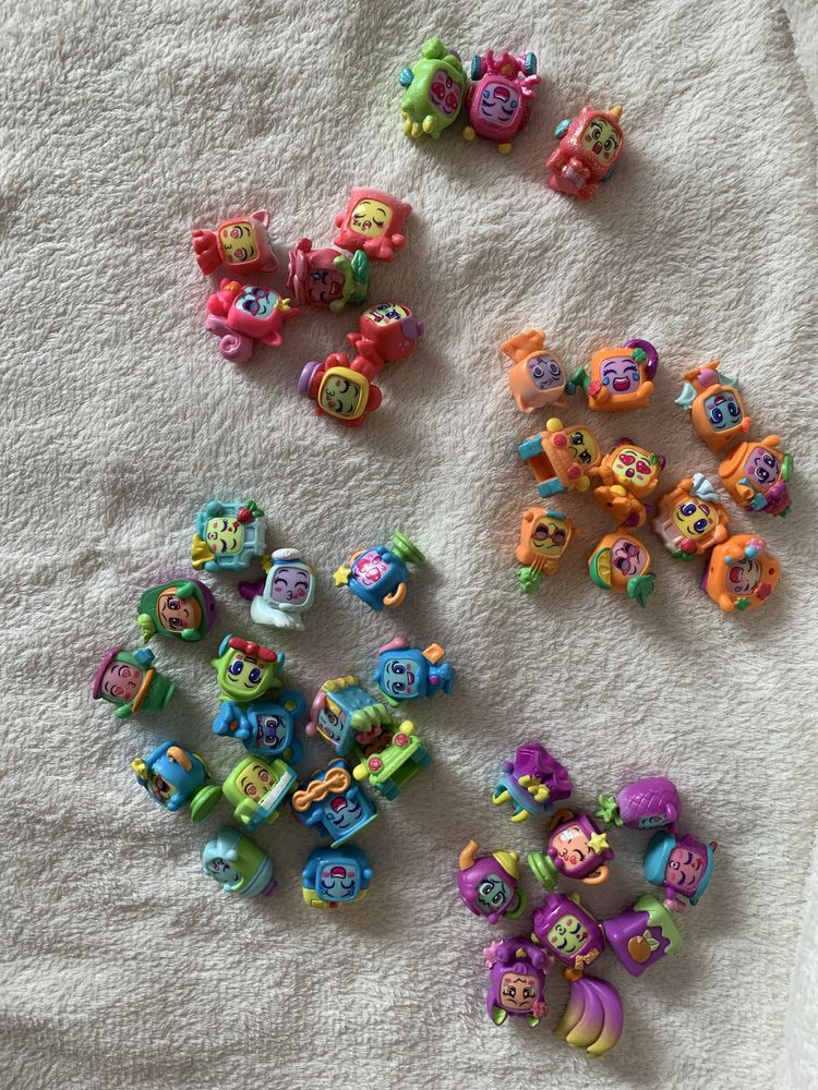 Zestaw 43 figurek Moji pops