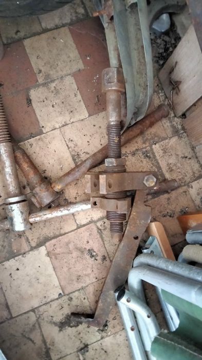 Сьемник  ссср , фреза отрезная Штангельциркуль. Поворотный стол