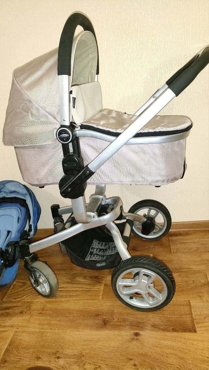 Продам каляску Graco symbio