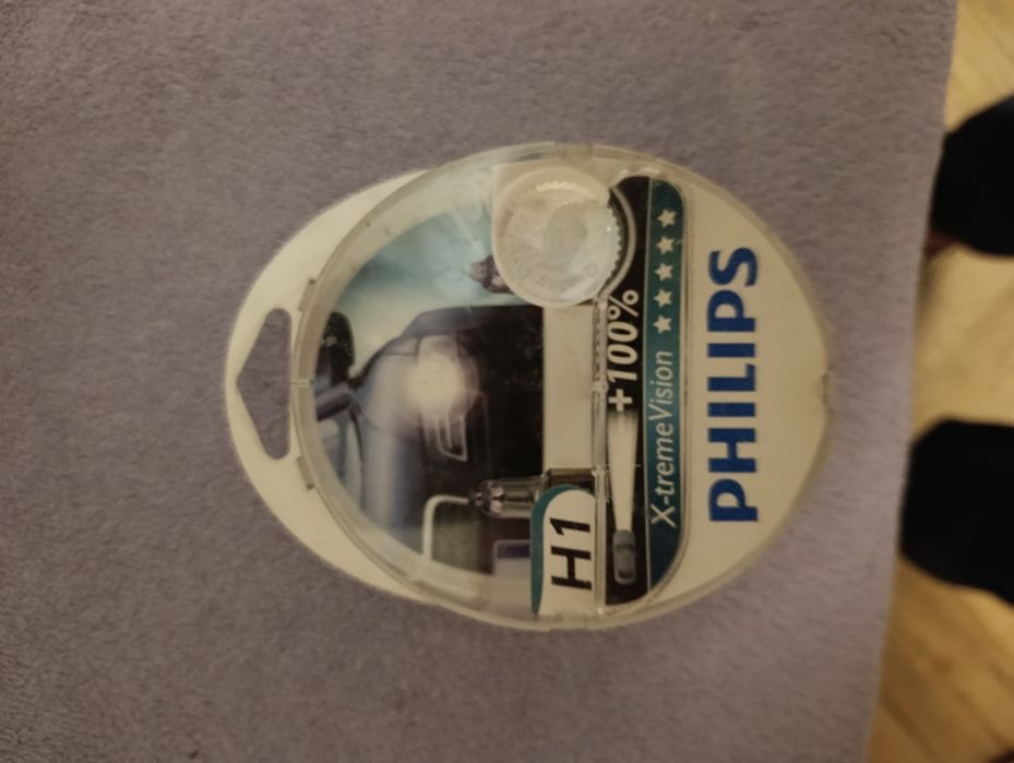 Żarówka Philips  stan nowy