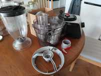 Robot kuchenny Bosch kostkarka blender kielichowy

Robot potrafi bardz