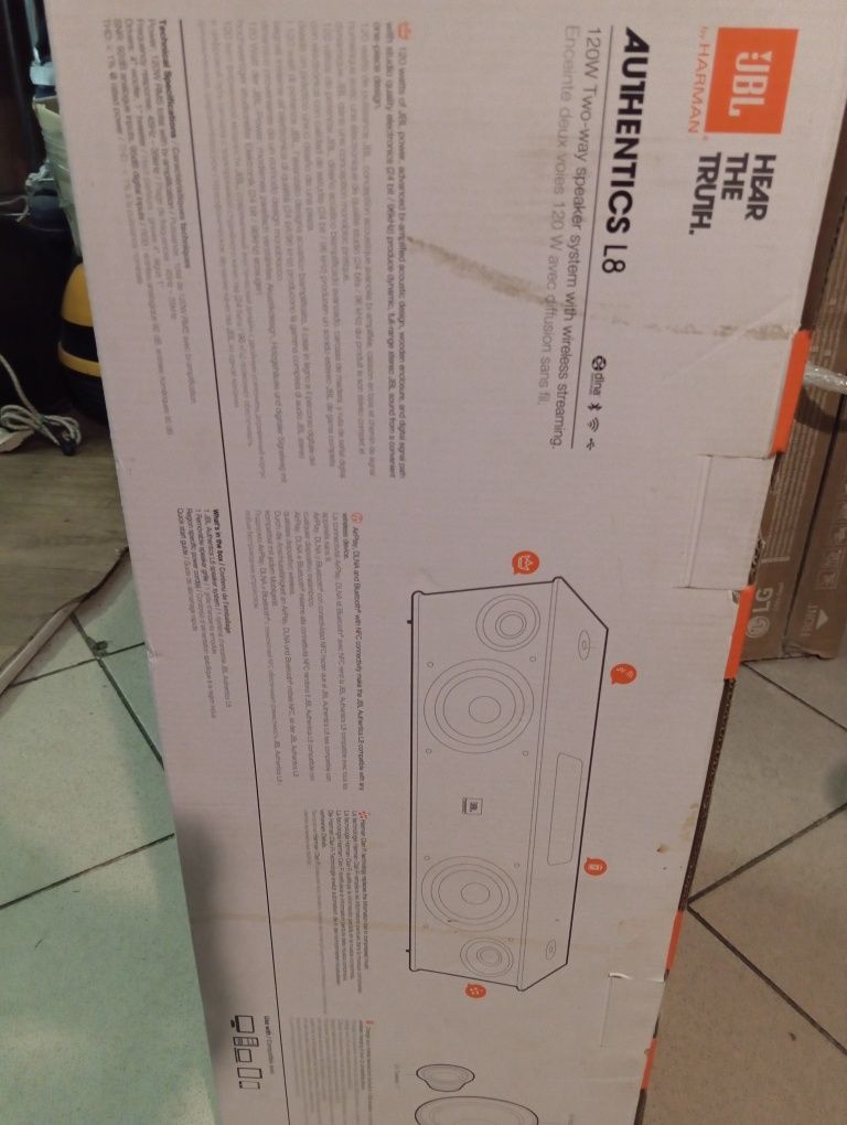 Колонка JBL Authentics L8