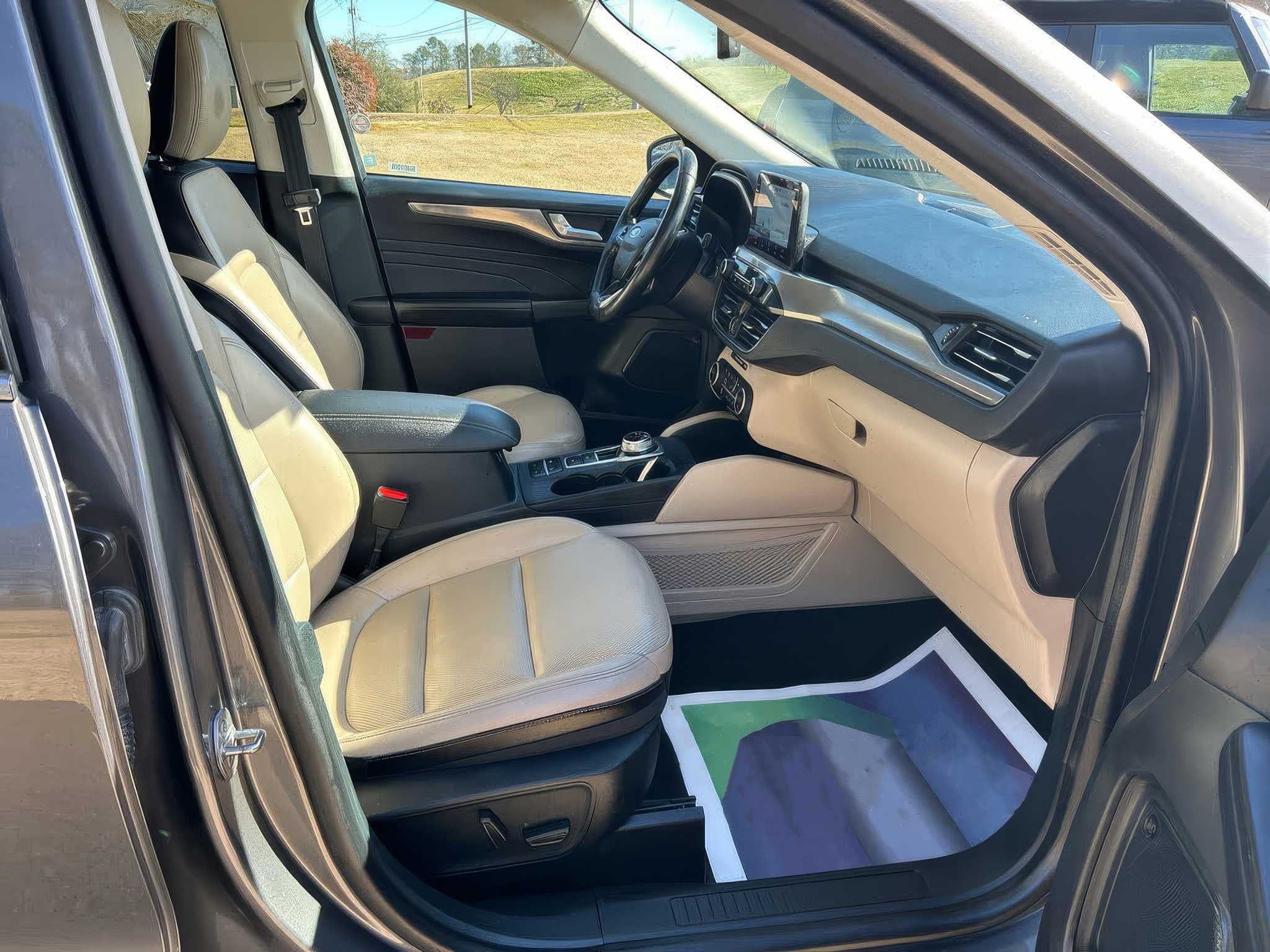 2021 Ford Escape Titanium