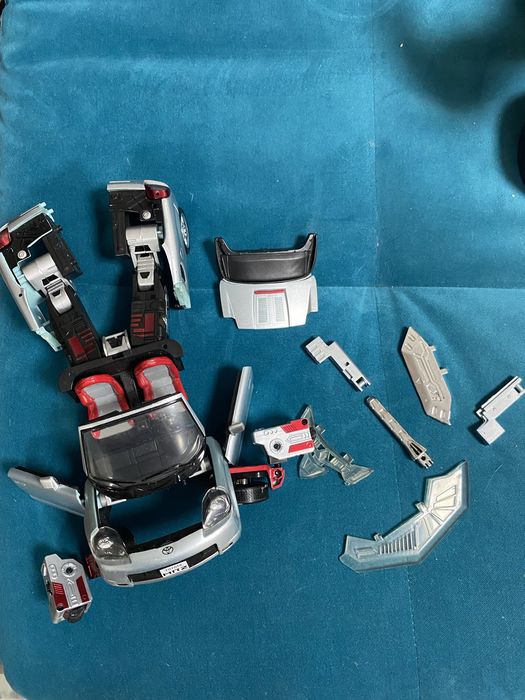 Трансформирующийся робот игрушка-автомобиль Toyota MR2