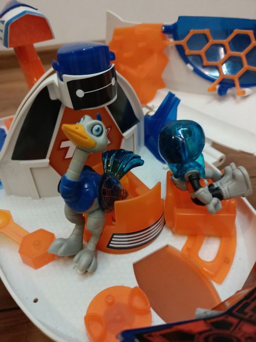 Statek kosmiczny Miles z przyszlosci