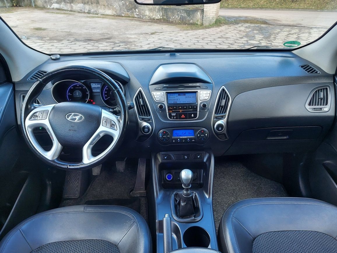 Hyundai ix35*2.0 CRDi 136KM*16 Alufelgi*Półskóry*System Bezkluczykowy!