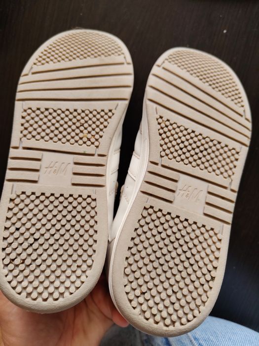 Sneakersy trampki buty hm 34 beżowe rzepy