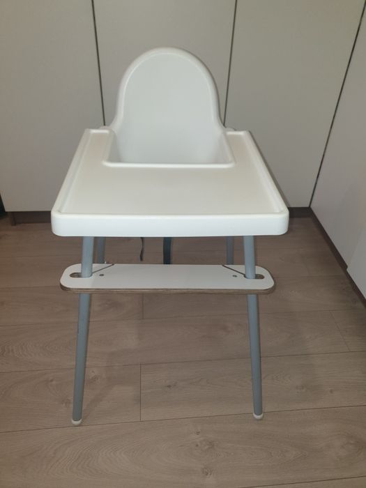 Krzesełko do karmienia antilop z podnóżkiem