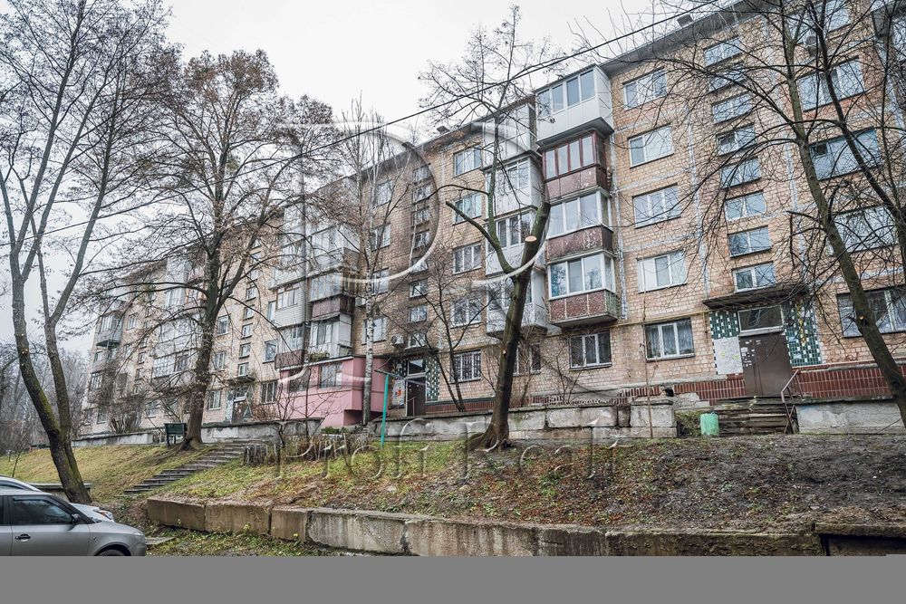 БЕЗ КОМІСІЇ! Продаж 1к кв з Дизайнерським ремонтом за 7 хв до м.Сирець