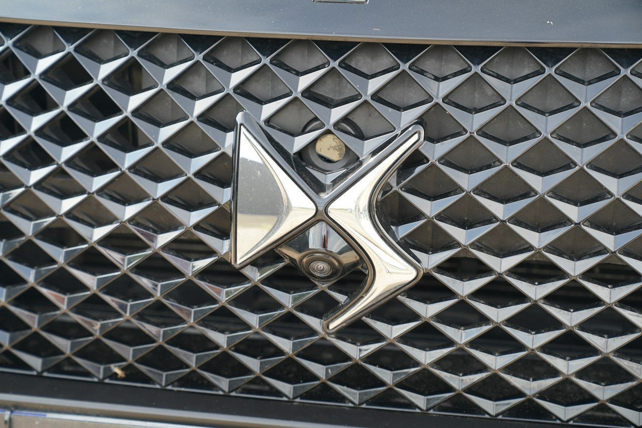 DS Automobiles DS 7 Crossback LOUVRE masaze FUL LED skóra EL.KLAPA ACC 4X4 wentylacja PANORAMA