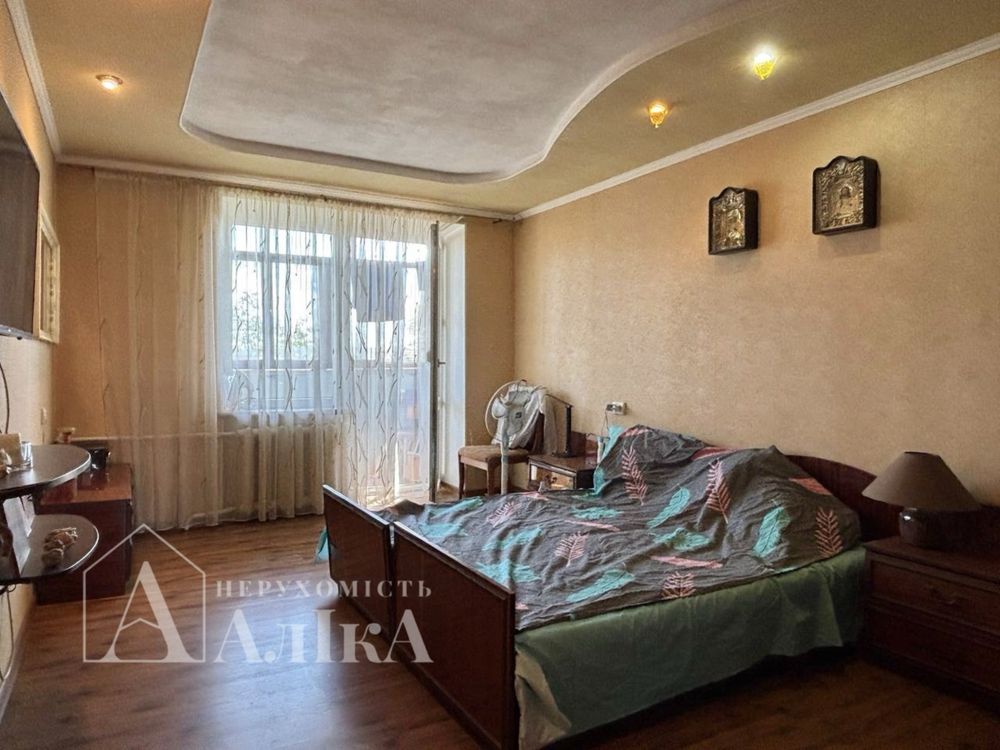 Продам 3-кімнатну квартиру