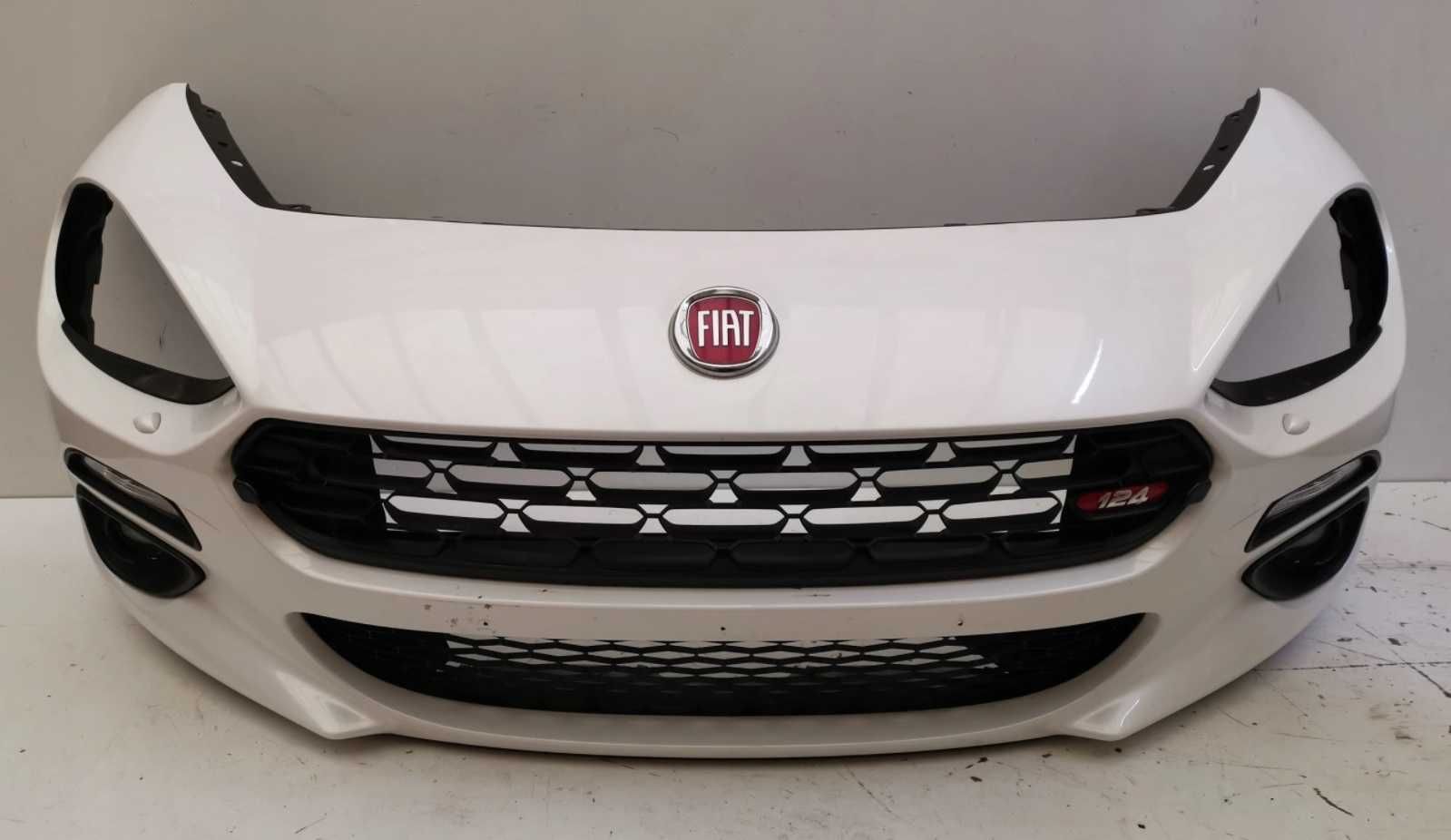 Бампер Fiat 124 Doblo 500 ABARTH Bravo Talento  Jumper Panda freemont