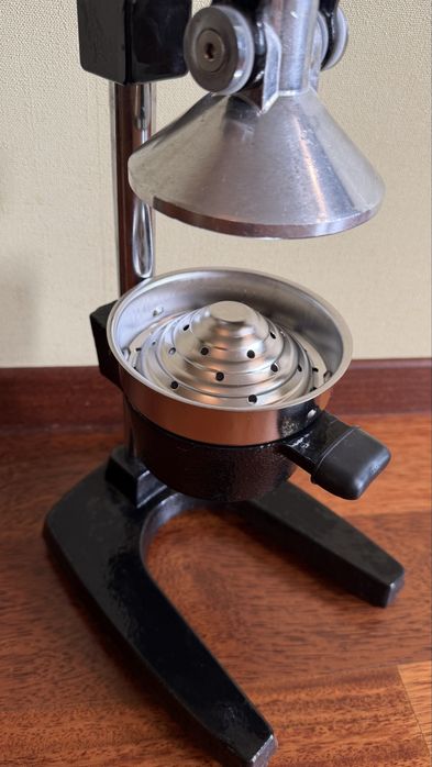 Ручна соковижималка для цитрусових та гранатів RAUDER LSPRM