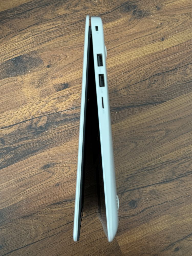 Dell Inspiron 5370, i3 8th, 8/256GB, nowa bateria, idealny stan