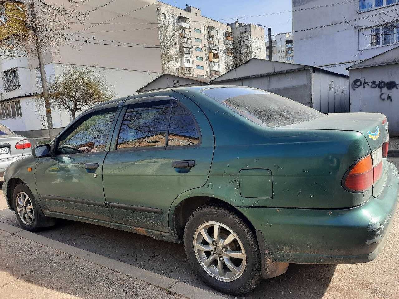 Nissan Almera 1996