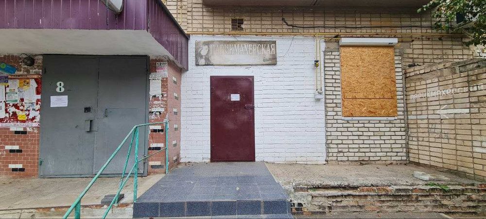 Пр.Корабелів 13 кв.м. гарна локація окремий вхід