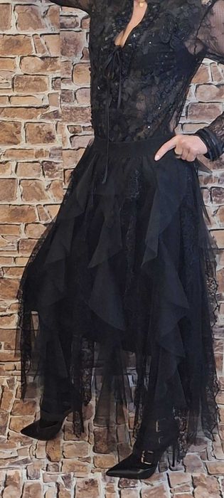 Wyjątkowo elegancki komplet na specjalne okazje w kolorze czarnym