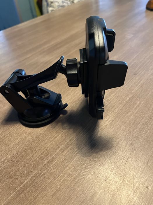 Держатель телефона в авто