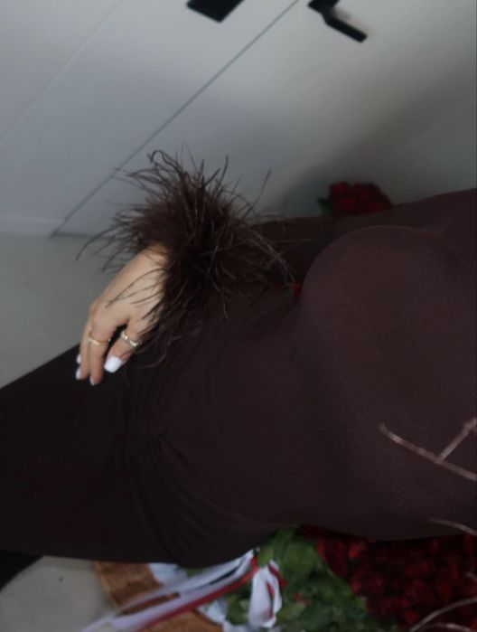 Платье с перьями от spacedresses ( размер хс,). ( Ivina,Ace)