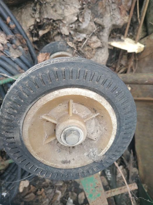 колеса с осью на грузовую тачку.