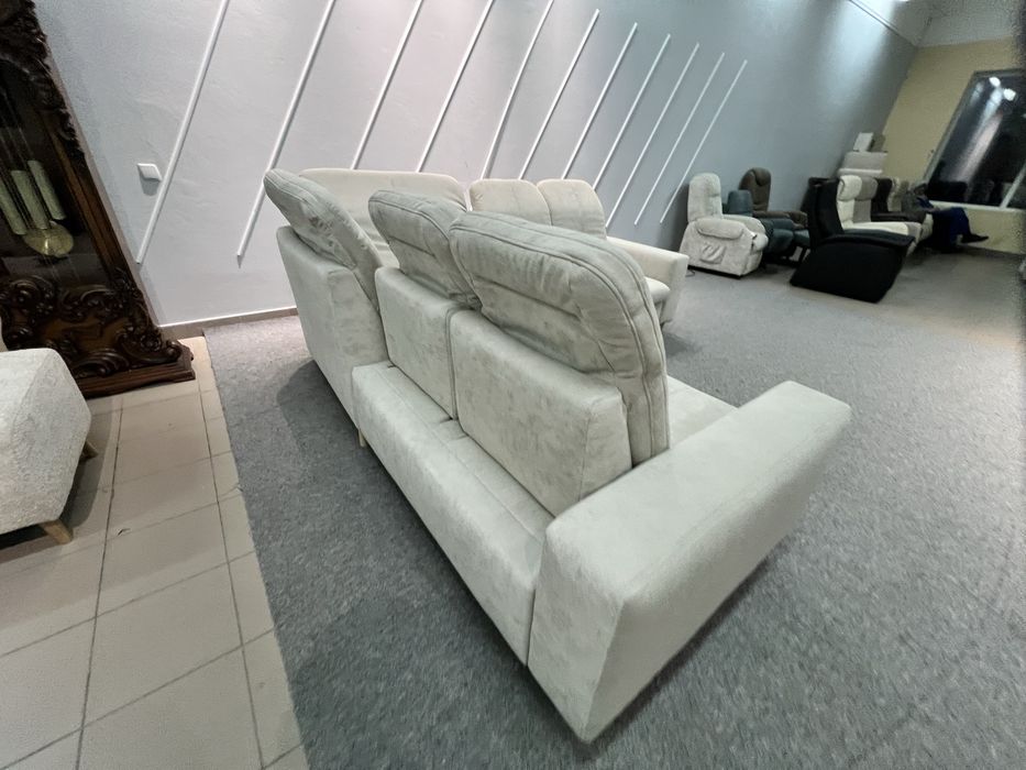 Виставковий диван кутовий розкладний тканина мегстан новий