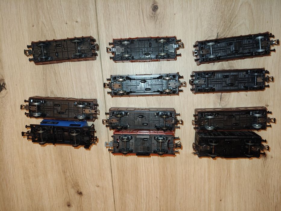 Zestaw wagonów Piko w skali H0