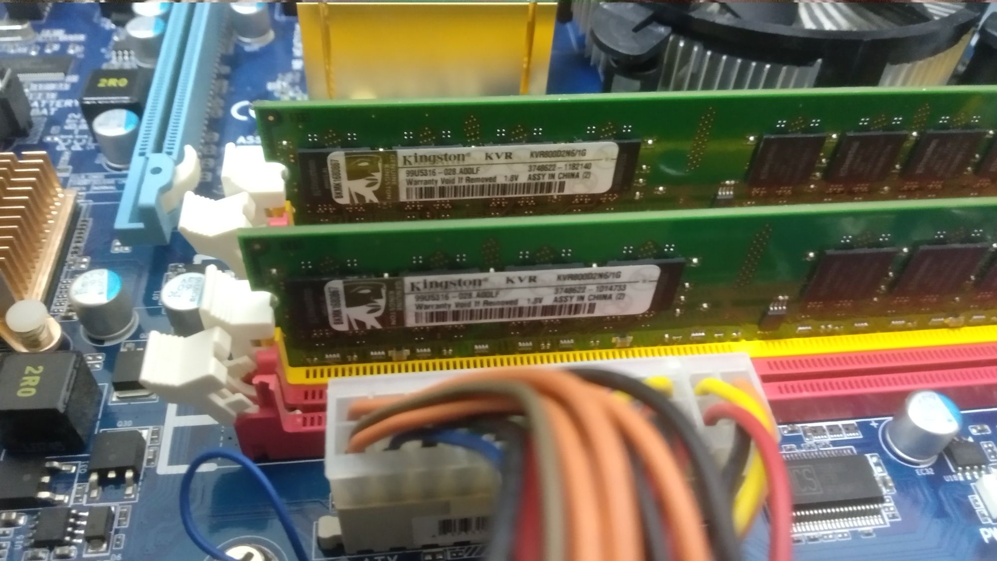 Материнская плата Gigabyte ga-p31-ds3l с поддержкой xeon+ddr2+проц
