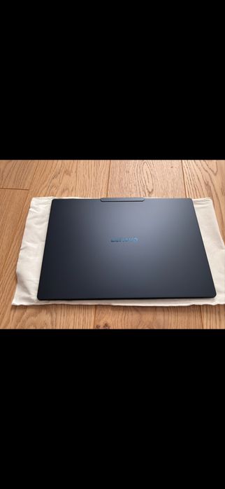 Lenovo YOGA SLIM 7x - 14,5” OLED 1000nit Dotykowy