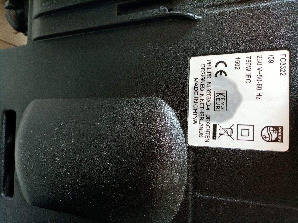 Odkurzacz Philips Power Life FC8322